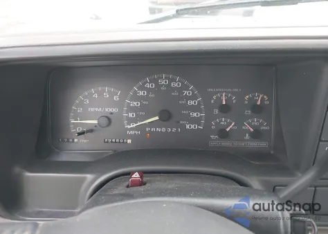 1998 GMC Sierra 1500 Sl Wideside z USA, uszkodzony, nr VIN 2GTEC19R2W1556635